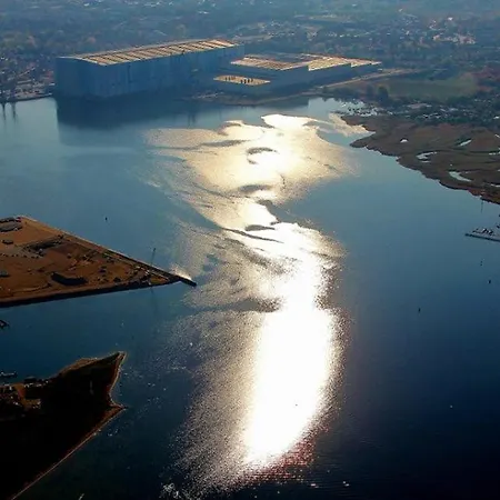 Urlaub In Hafennaehe Der Hansestadt *
