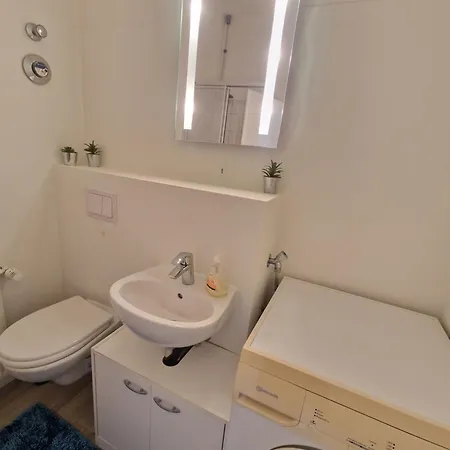 Apartment Urlaub In Hafennaehe Der Hansestadt *